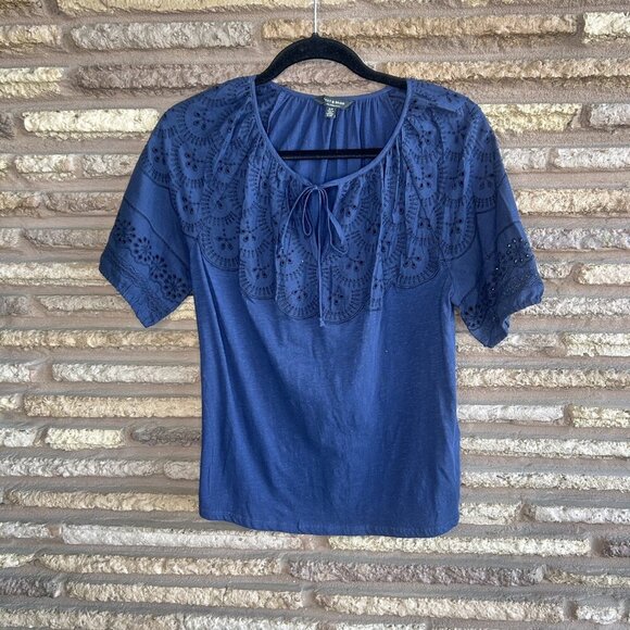 Lucky Brand Navy Blue Eyelet Peasant Tie Front 1/2 Sleeve Top Size Small - Picture 9 of 10